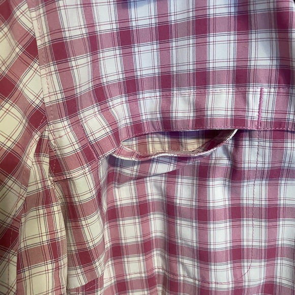 Dry on the Fly- Women’s Pink Shirt (summer) - Picture 3 of 5